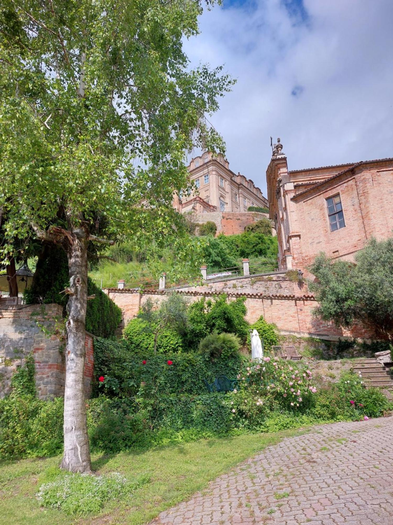 Apartament Il Giardino Di Olivia Guarene Zewnętrze zdjęcie